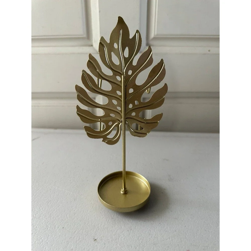 Gold Metal Perforated Monstera Leaf Hanging Jewelry Organizer Display Stand